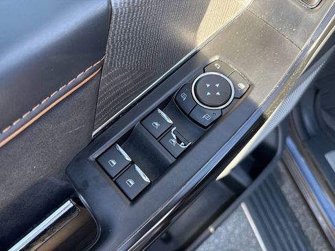 Used 2022 Ford F150 Platinum w/ Equipment Group 701A High image 12