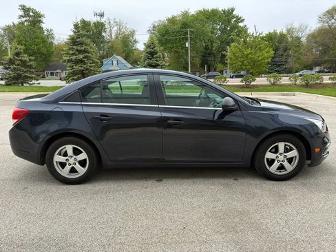Used 2015 Chevrolet Cruze LT FWD image 4