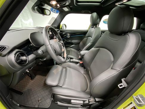 Certified 2023 MINI Cooper S w/ Premium Package image 17