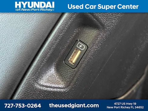 Used 2023 Kia Sorento SX FWD image 19