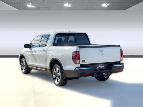 Used 2019 Honda Ridgeline RTL-T image 3