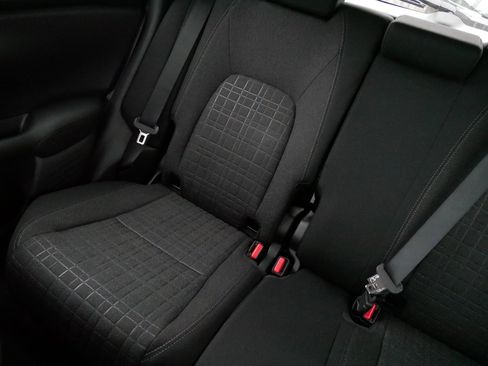 Certified 2026 Honda HR-V LX image 12