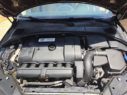 Used 2014 Volvo XC70 3.2 FWD image 46