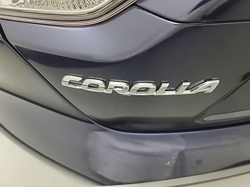Used 2025 Toyota Corolla LE FWD image 12