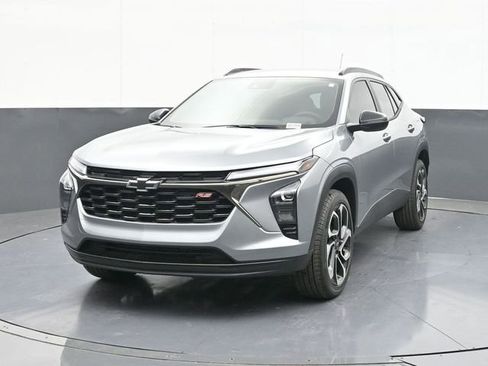New 2026 Chevrolet Trax RS w/ Driver Confidence Package FWD image 2