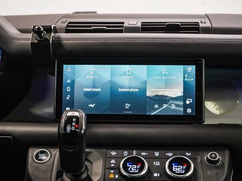 Used 2020 Land Rover Defender 110 HSE image 14