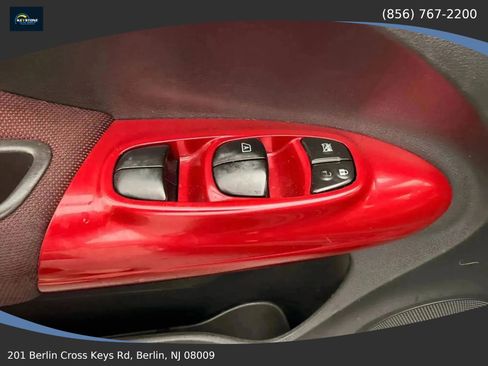 Used 2011 Nissan Juke SL w/ Sport Pkg image 14