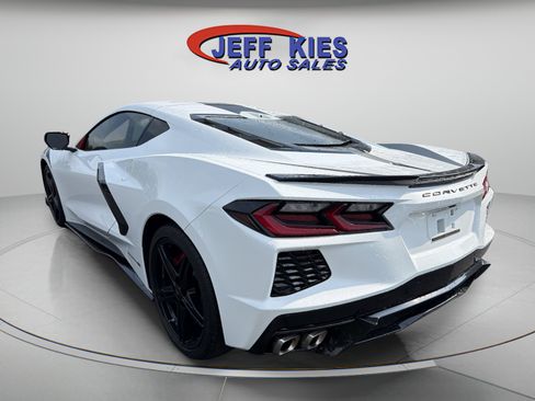 Used 2025 Chevrolet Corvette Stingray Coupe RWD image 7