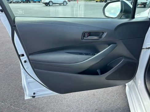 Used 2023 Toyota Corolla LE image 12