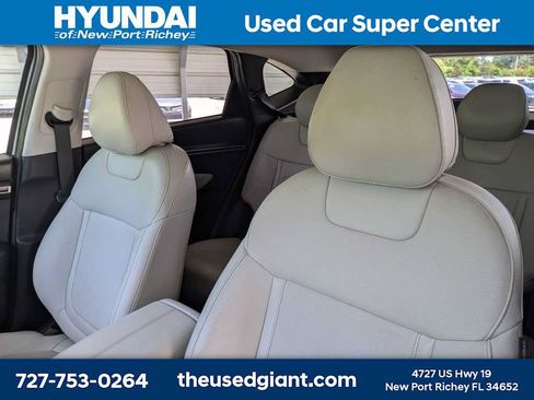 Certified 2024 Hyundai Tucson SEL w/ Convenience Package FWD image 7