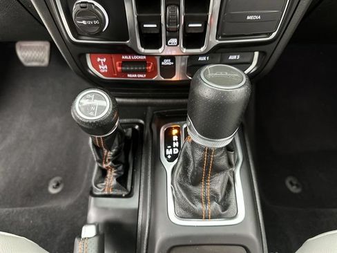 Used 2021 Jeep Gladiator Mojave AWD/4WD image 20