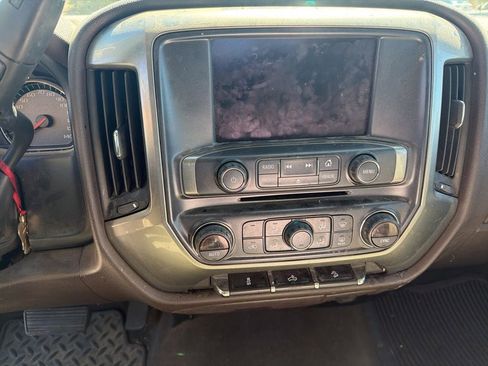 Used 2018 Chevrolet Silverado 2500 LT w/ LT Convenience Package AWD/4WD image 9