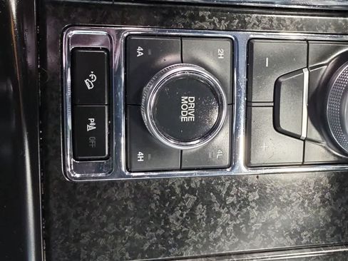 Used 2023 Ford Expedition Limited AWD/4WD image 26