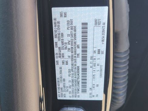 Used 2025 Ford Escape ST-Line w/ Equipment Group 301A image 16