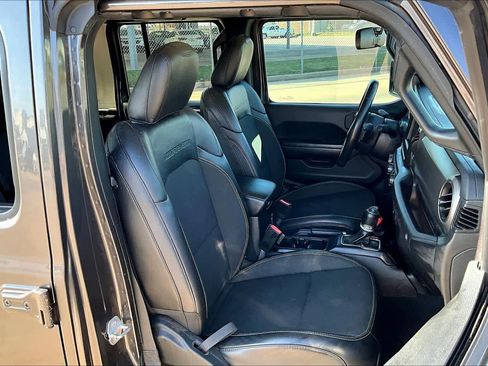 Used 2021 Jeep Wrangler Unlimited Sport image 8