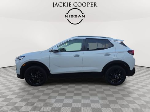 Used 2024 Buick Encore GX Sport Touring AWD/4WD image 8