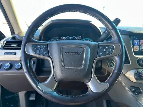 Used 2020 GMC Yukon Denali w/ Denali Ultimate Package image 27