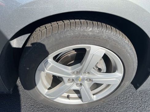 Used 2017 Chevrolet Volt LT w/ Comfort Package image 16