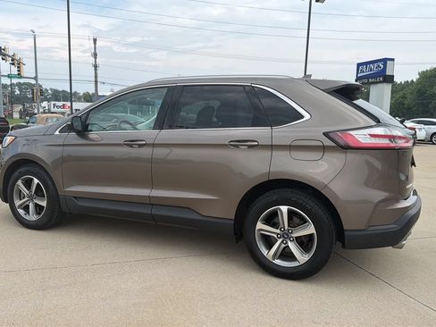 Used 2019 Ford Edge SEL w/ Equipment Group 201A AWD/4WD image 11