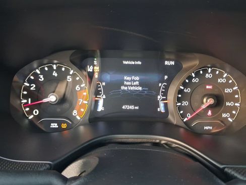 Used 2024 Jeep Compass Trailhawk AWD/4WD image 21