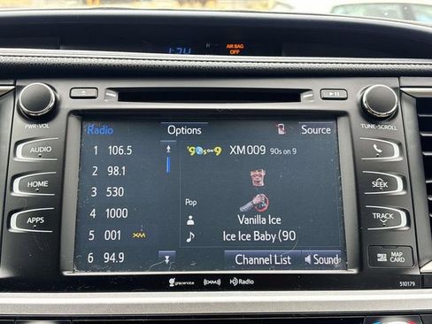 Used 2018 Toyota Highlander XLE image 25