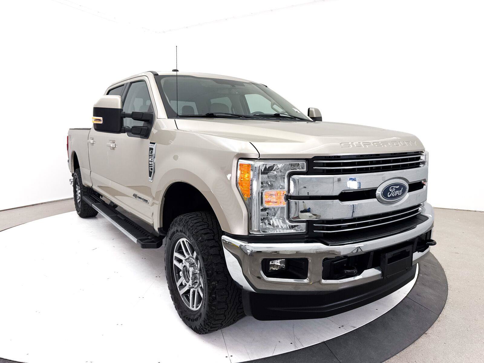 Used 2017 Ford F250 Lariat w/ Lariat Value Package AWD/4WD image 10