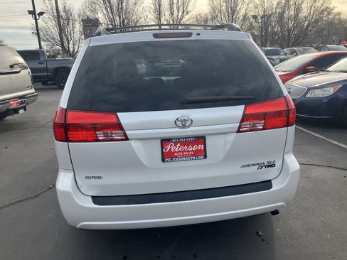 Used 2004 Toyota Sienna XLE image 6