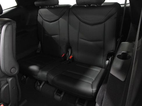 Certified 2023 Cadillac XT6 Premium Luxury w/ Technology Package image 21