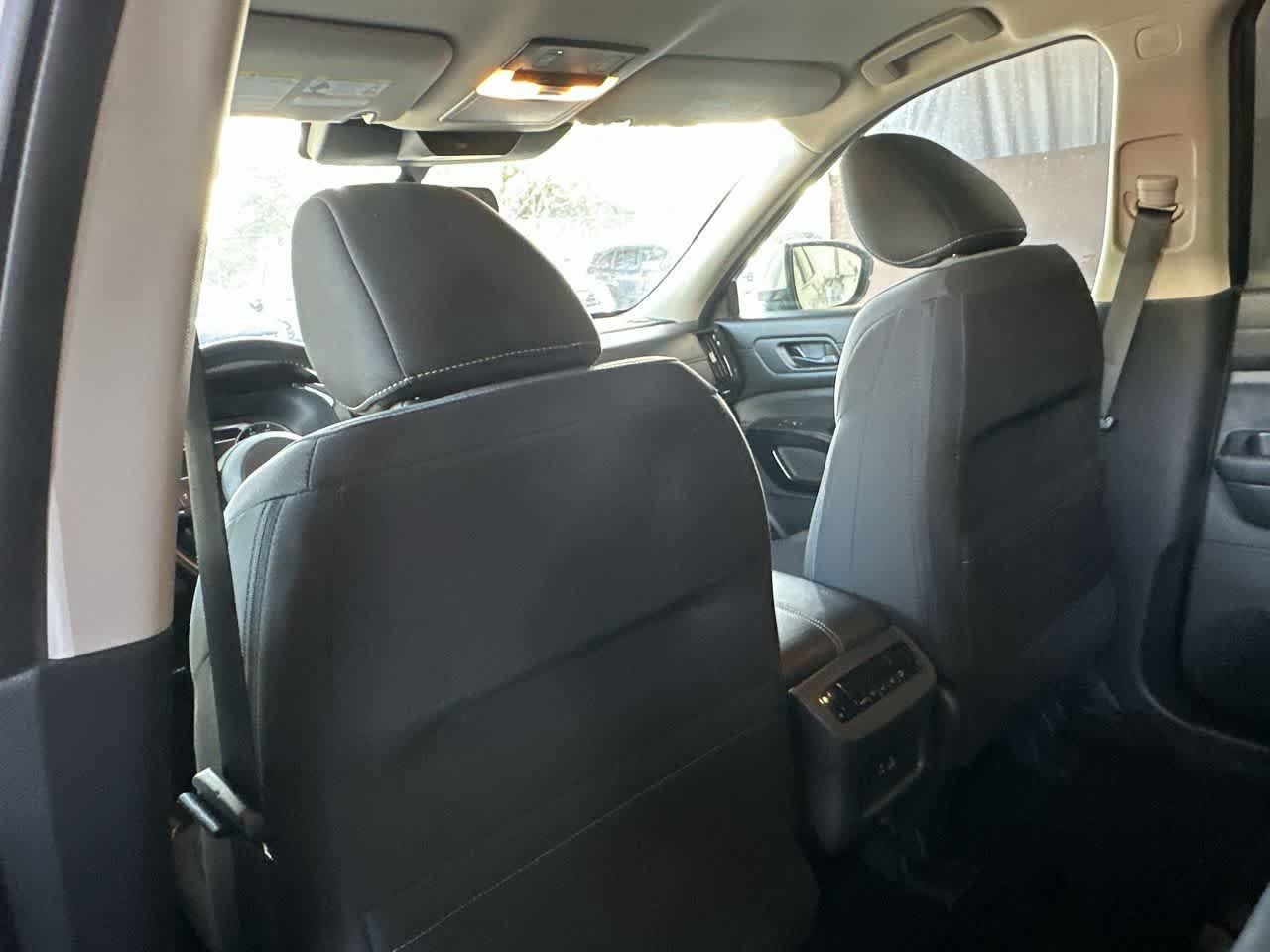 Used 2025 Nissan Pathfinder SV AWD/4WD image 23