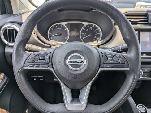 Used 2020 Nissan Versa S FWD image 25