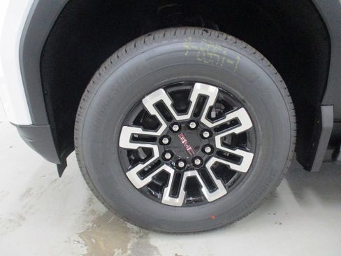 New 2026 GMC Sierra EV Elevation image 12