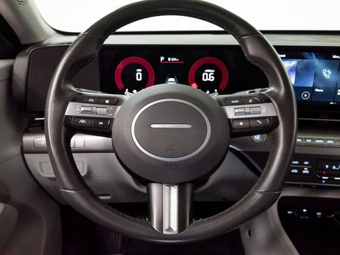 Used 2025 Hyundai Kona SEL FWD image 13