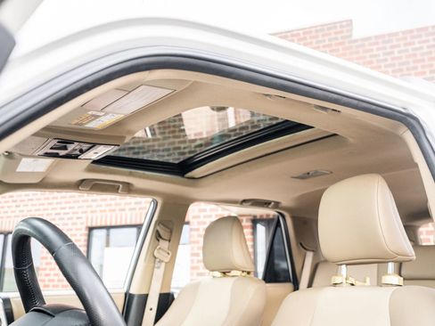 Used 2019 Toyota 4Runner SR5 Premium image 17