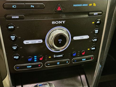 Used 2019 Ford Explorer Sport w/ Equipment Group 401A AWD/4WD image 24