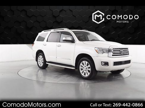 Used 2018 Toyota Sequoia Platinum image 1