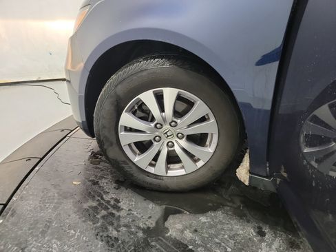 Used 2014 Honda Odyssey EX-L image 30