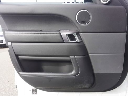 Used 2018 Land Rover Range Rover Sport HSE AWD/4WD image 17