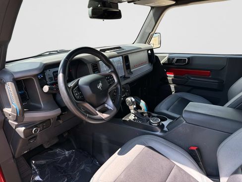 Used 2024 Ford Bronco Black Diamond w/ Sasquatch Package AWD/4WD image 16