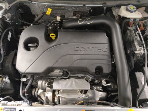 Used 2024 GMC Terrain SLE FWD image 30