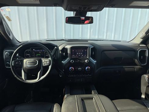 Used 2022 GMC Sierra 3500 Denali AWD/4WD image 16