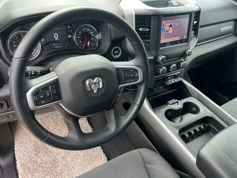 Used 2022 RAM 1500 Big Horn AWD/4WD image 16