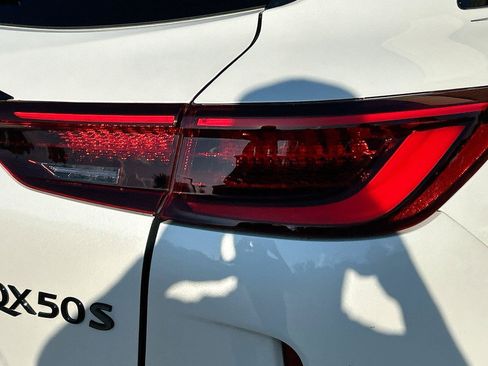 Used 2023 INFINITI QX50 Sport FWD image 11