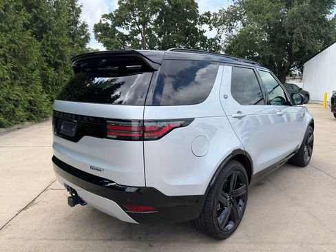 Used 2024 Land Rover Discovery Dynamic SE AWD/4WD image 31