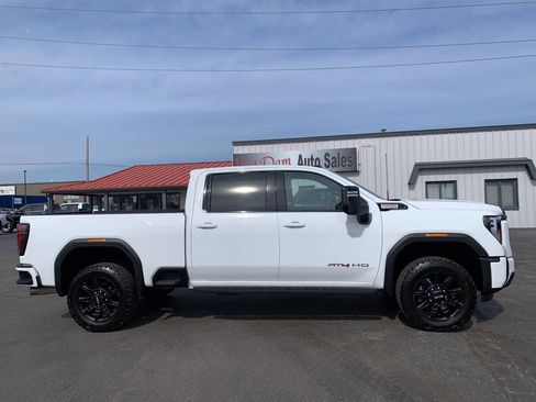 Used 2025 GMC Sierra 3500 AT4 w/ AT4 Premium Plus Package image 1
