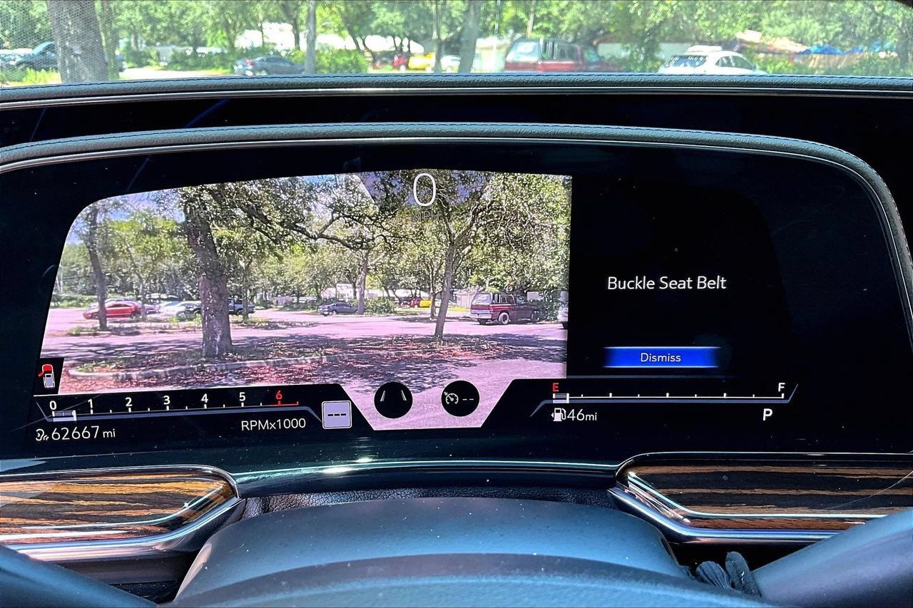 Used 2022 Cadillac Escalade Luxury RWD image 12
