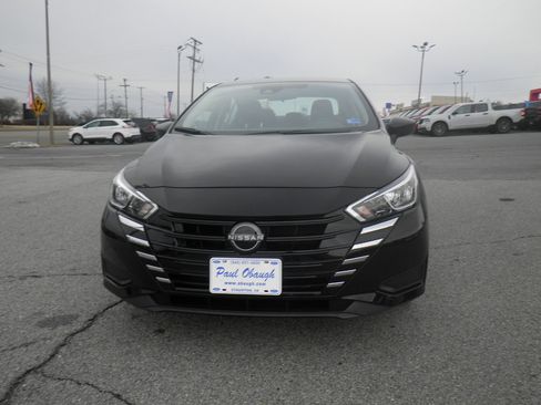 Used 2024 Nissan Versa S w/ Trunk Package image 2