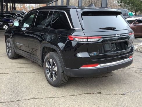 Used 2024 Jeep Grand Cherokee Limited 4xe image 3