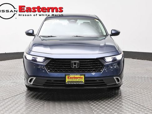 Used 2025 Honda Accord Touring image 2