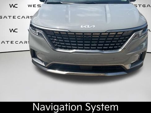 Used 2024 Kia Carnival SX Prestige FWD image 2