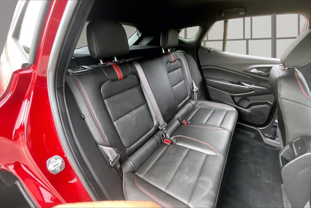 Used 2025 Chevrolet Trax RS w/ Driver Confidence Package FWD image 24